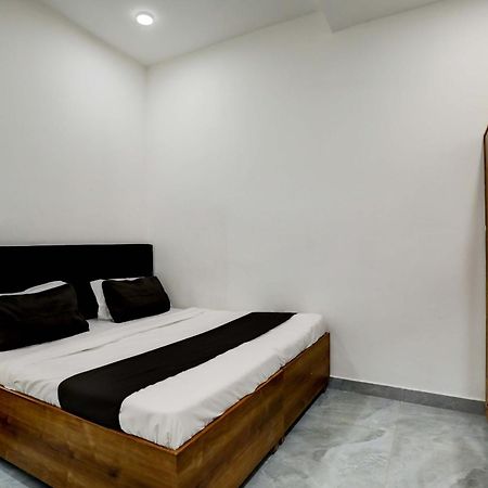 Play Rooms - Couple Friendly Delta II Greater Noida Exterior photo